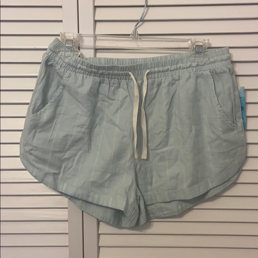 NWT BILLABONG SHORTS